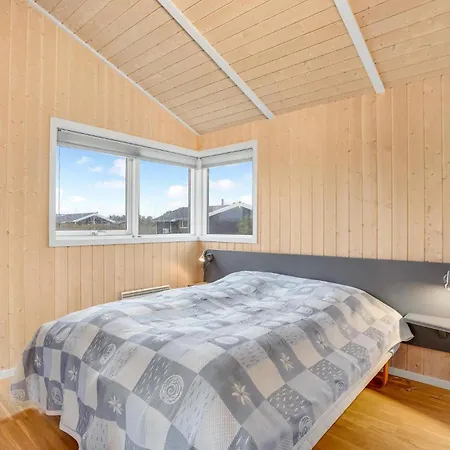 Nice Home In Hvide Sande With Sauna
