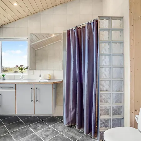 Gorgeous In With Sauna Holiday home Hvide Sande