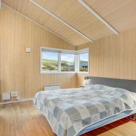 Nice Home In Hvide Sande With Sauna