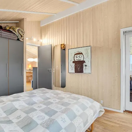 Semesterbostad Nice Home In Hvide Sande With Sauna