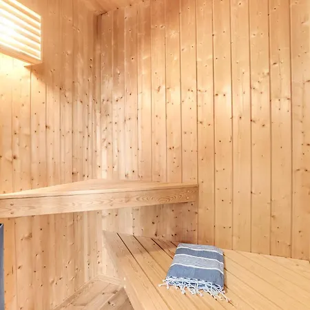 Nice Home In Hvide Sande With Sauna Semesterbostad