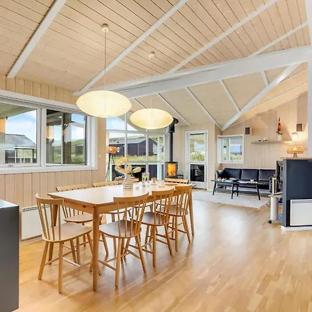 Semesterbostad Nice Home In Hvide Sande With Sauna *