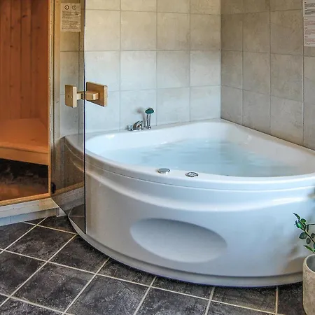 Nice Home In Hvide Sande With Sauna *